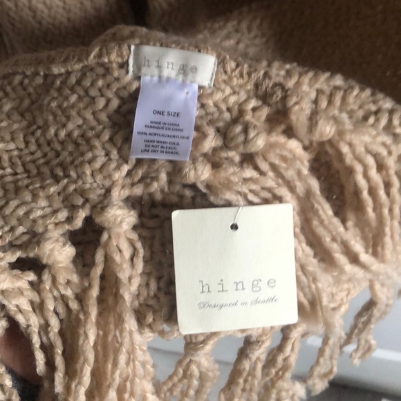 Cozy shawl! - Picture 5 of 7